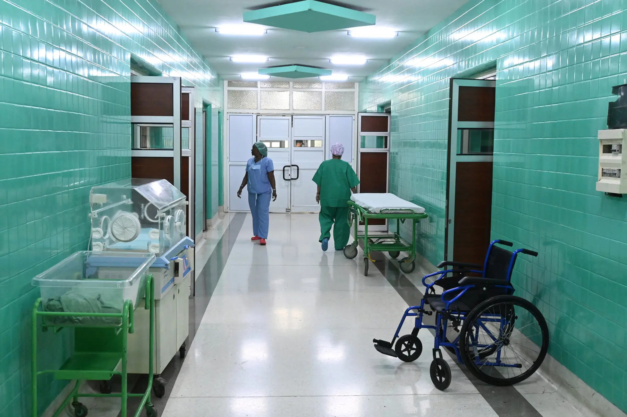 00int-cuba-healthcare-1-lpbk-superJumbo Pacientes en Cuba mueren a causa del bloqueo de EE. UU., dicen médicos El rápido deterioro de las condiciones en hospitales y clínicas de toda Cuba está causando muertes evitables, según médicos cubanos.