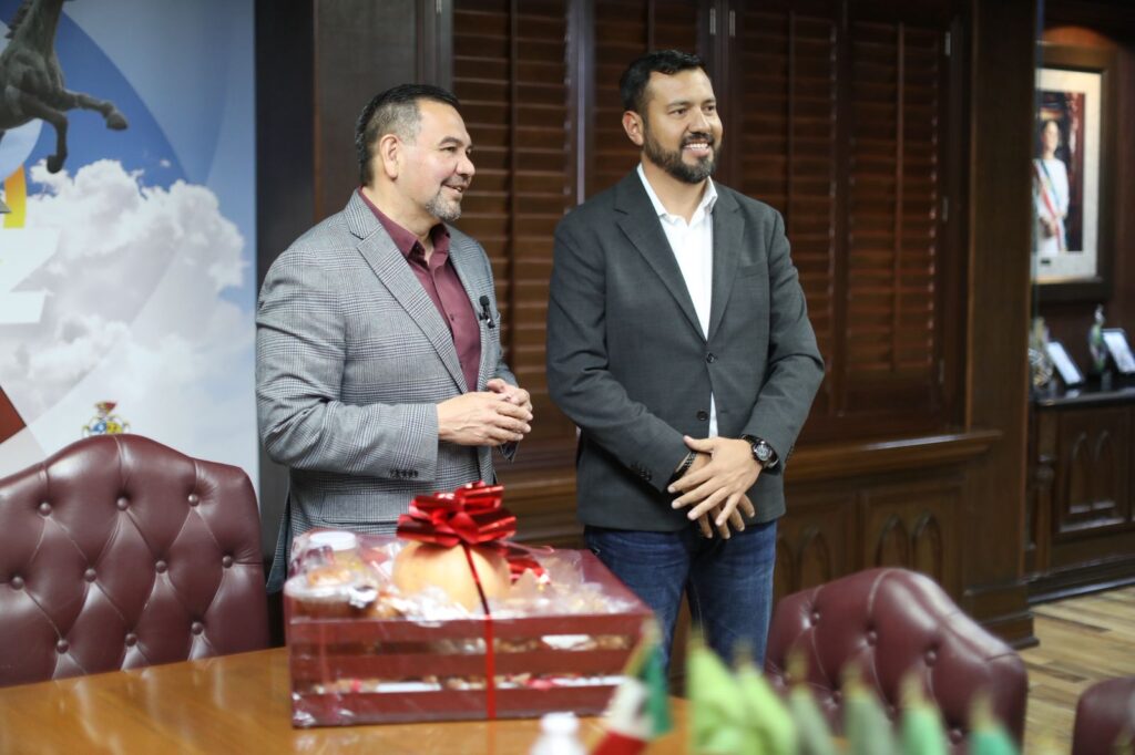 Recibe el Presidente Pérez Cuéllar a su homólogo de Valle de Zaragoza