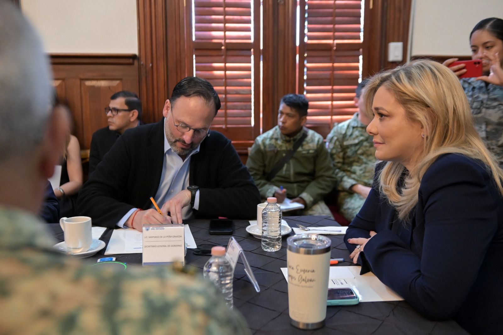 Maru Campos encabeza sesión de la Mesa de Seguridad