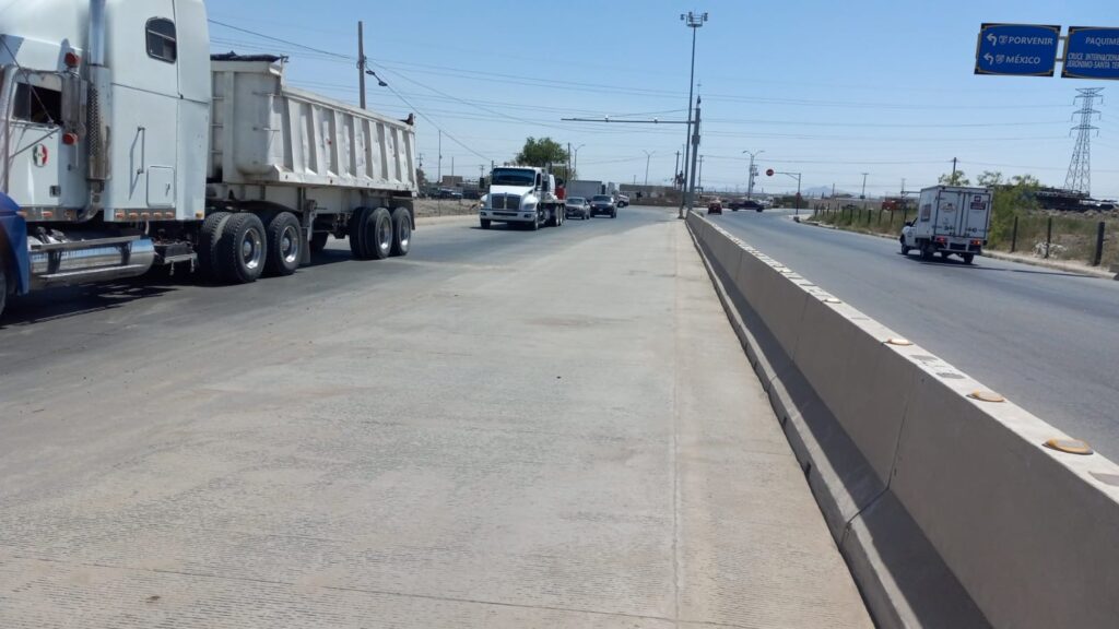 Inicia Dirección de Limpia labores de limpieza en el Camino Real

