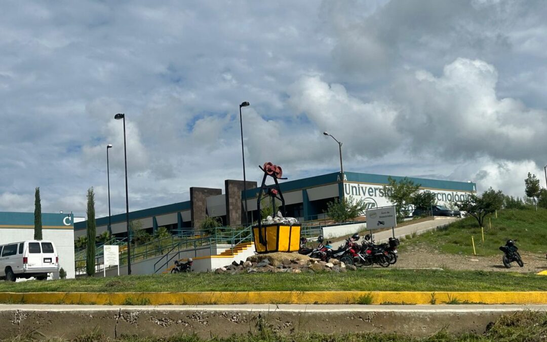 Celebrará UT Parral 15 años de historia con programa académico y cultural