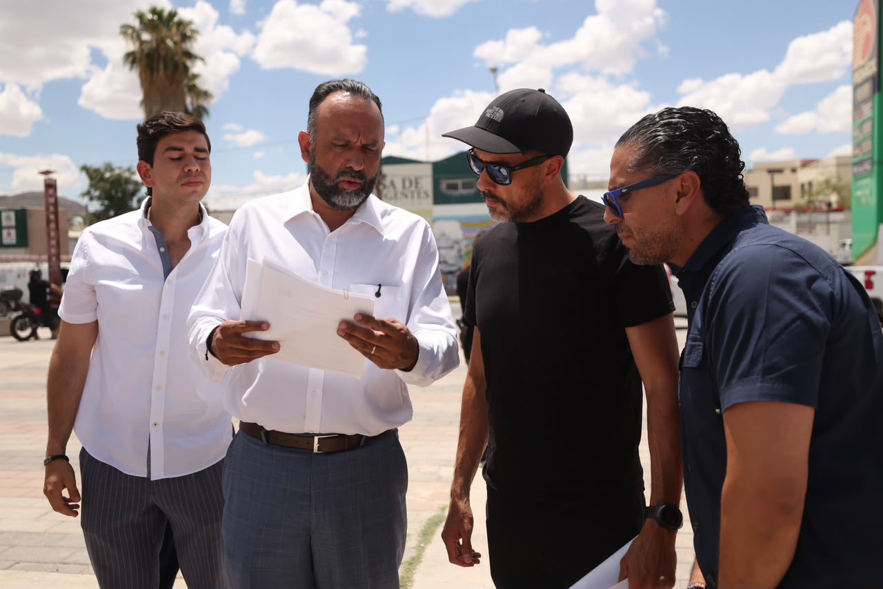 Supervisa el Alcalde Ortiz Orpinel avances en la rehabilitación de la Plaza del Periodista