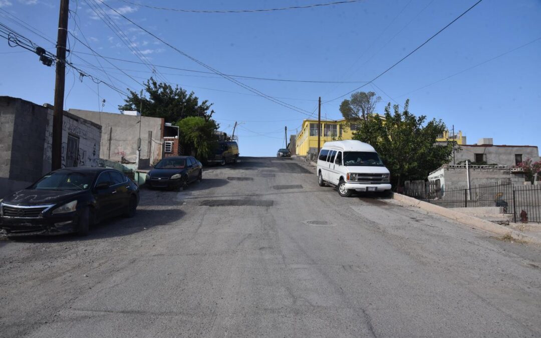 Mantiene Obras Públicas atención a reportes de bacheo en diferentes puntos