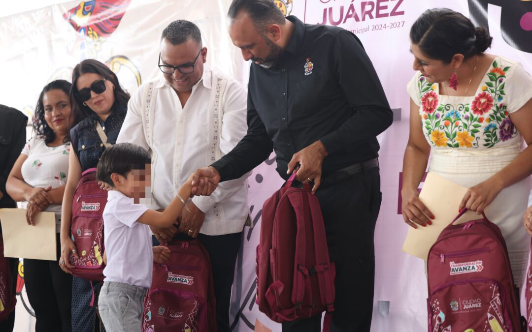 Entrega Gobierno Municipal 140 mil kits escolares; llama Ortiz Orpinel a mantener a niñas y niños en las aulas