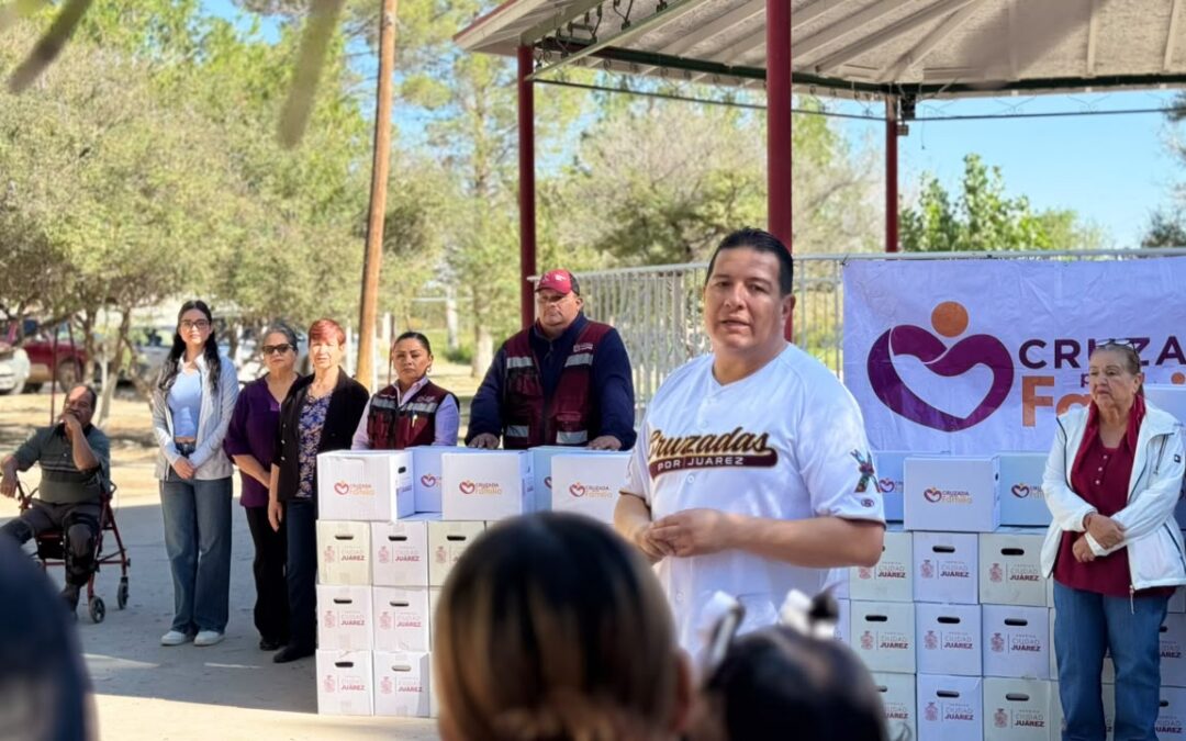 Lleva Desarrollo Social apoyos alimentarios a comunidades de la zona rural