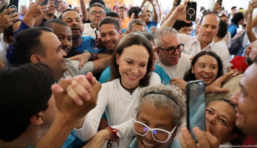 El regreso de Machado agita la transición política en Venezuela