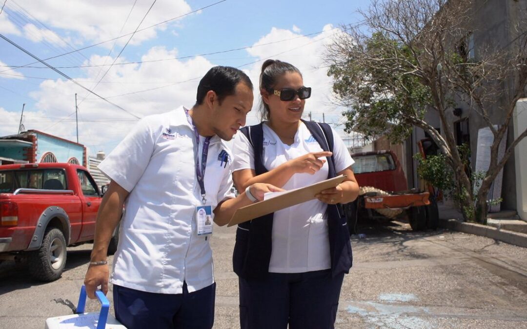 Reitera Salud la importancia de eliminar agua acumulada para prevenir el dengue